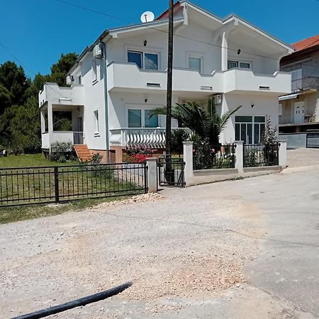 Apartman Markovic ซาดาร์ ภายนอก รูปภาพ